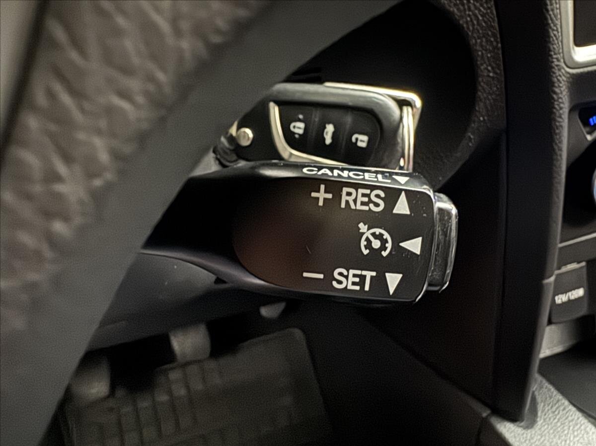 Toyota Auris Kombi 1,4 l 66 kw