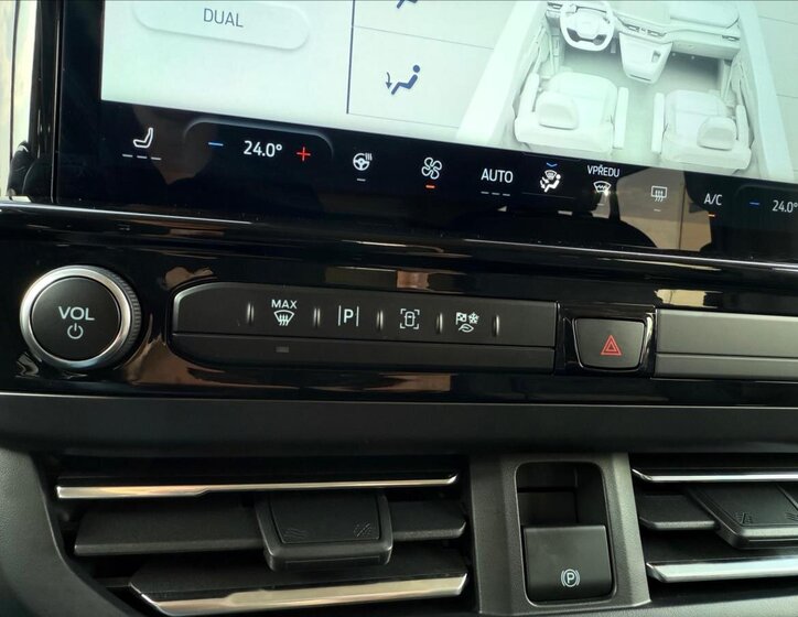 Ford Tourneo Custom Kombi 2,0 l 125 kw