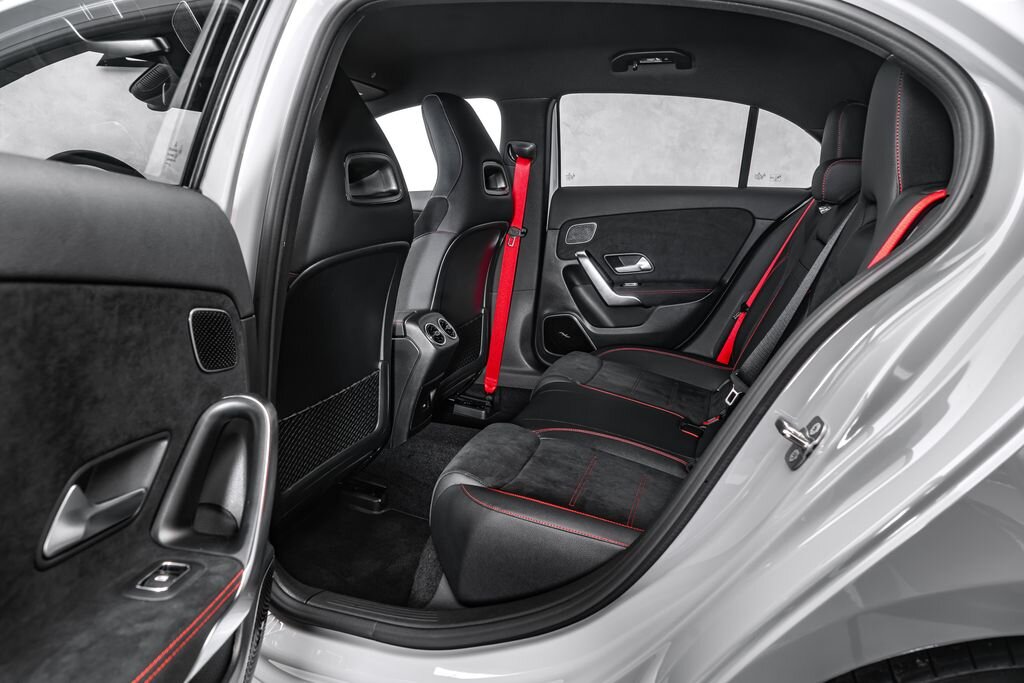 Mercedes-Benz Třídy A Hatchback 2,0 l 310 kw