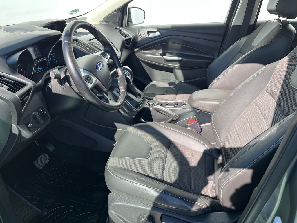 Ford Kuga SUV 1,6 l 134 kw