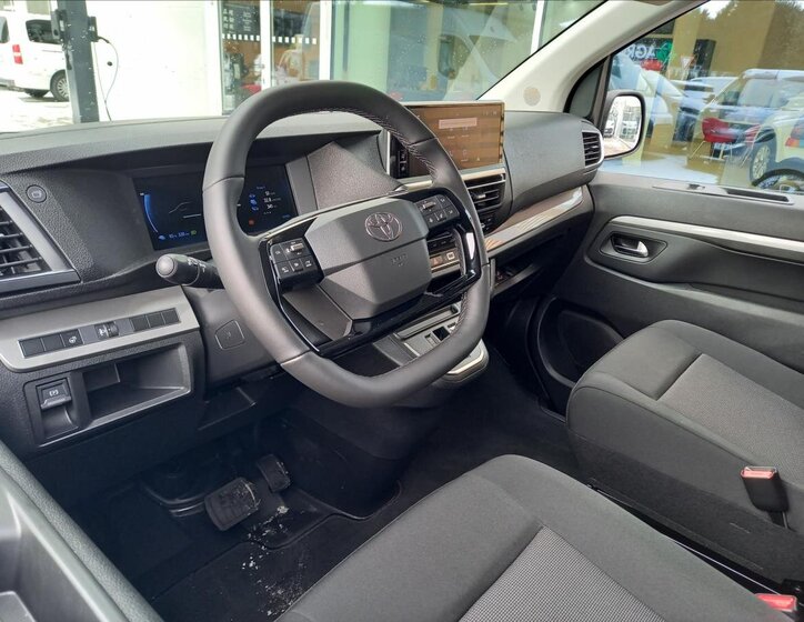 Toyota ProAce Verso MPV 2,0 l 100 kw