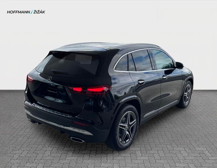 Mercedes-Benz GLA 5