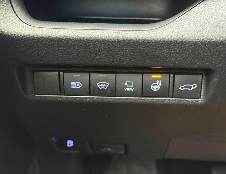 Toyota RAV4 SUV 2,5 l 131 kw