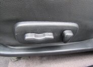 Nissan Maxima Sedan / Limuzína 2,0 l 103 kw