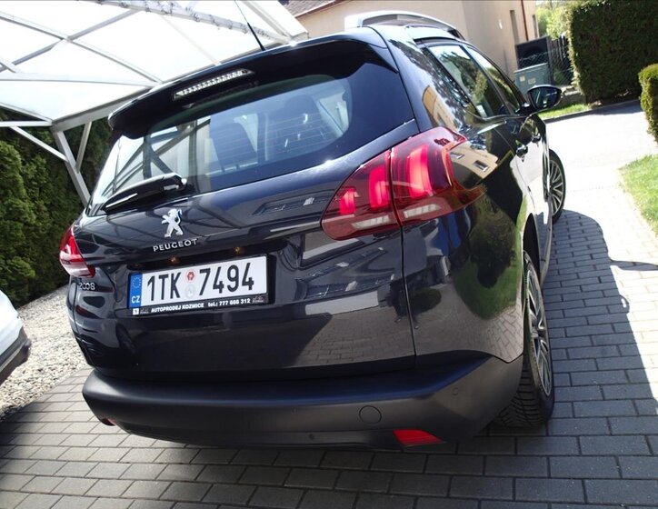Peugeot 2008 Kombi 1,2 l 61 kw