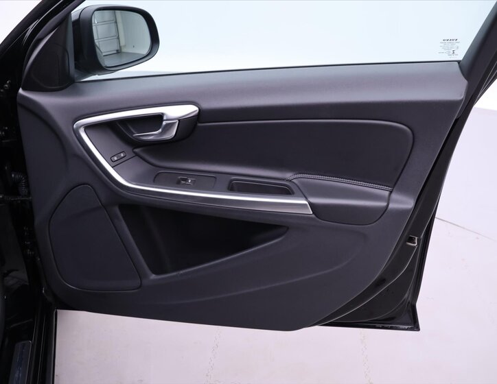 Volvo V60 Kombi 2,0 l 110 kw