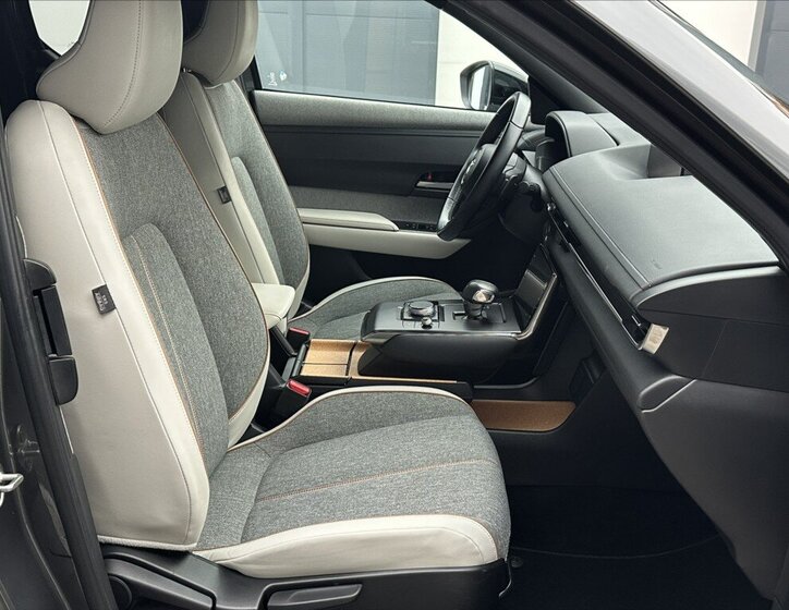 Mazda MX-30 SUV / Terénní 0,0 107 kw