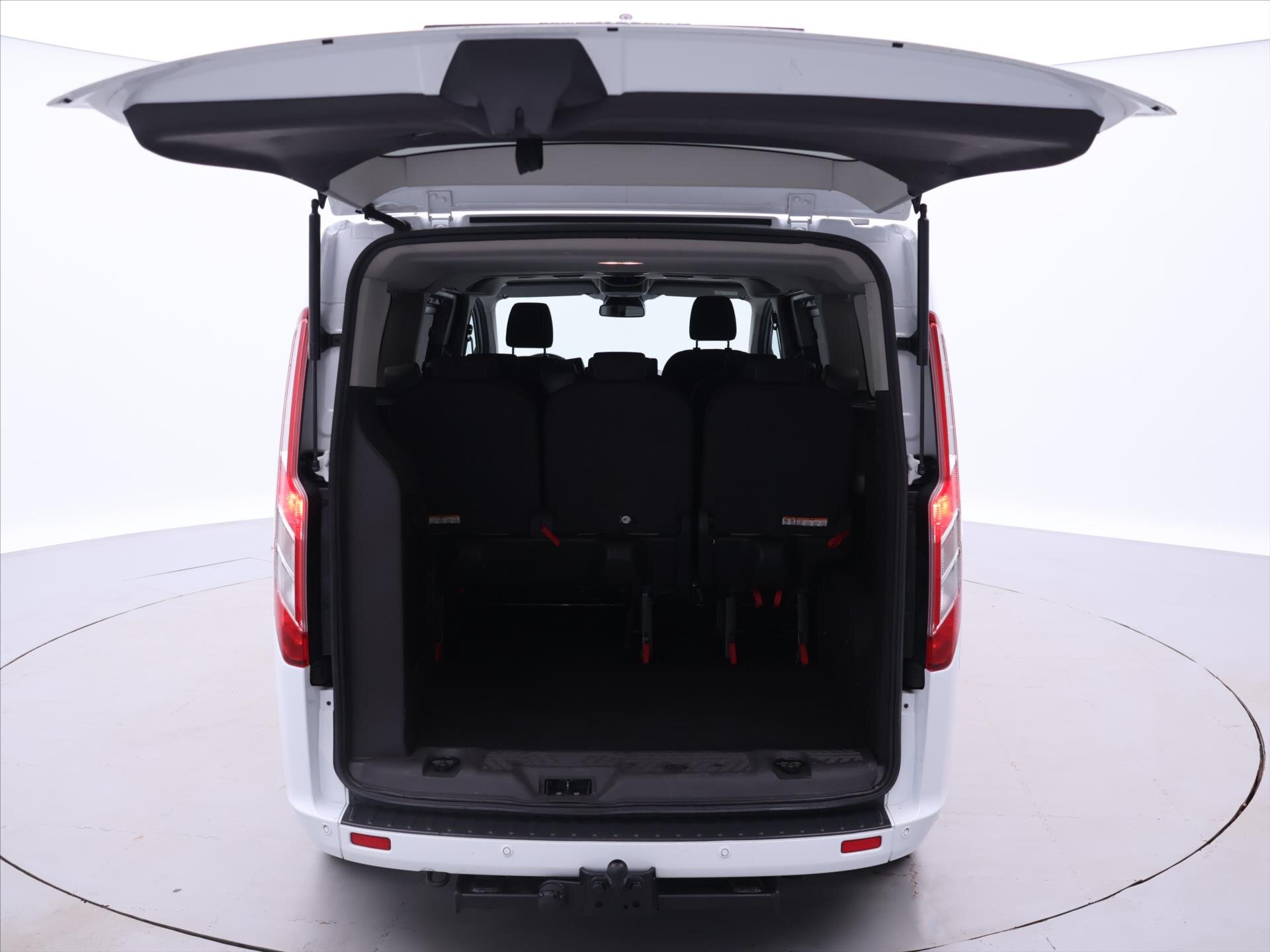 Ford Tourneo Custom Kombi 2,0 l 125 kw