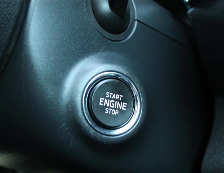 Škoda Karoq SUV / Terénní 1,5 l 110 kw