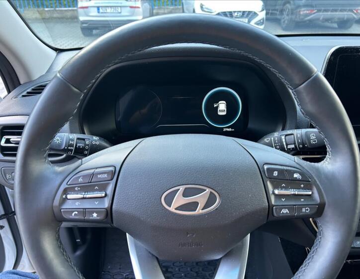 Hyundai i30 12
