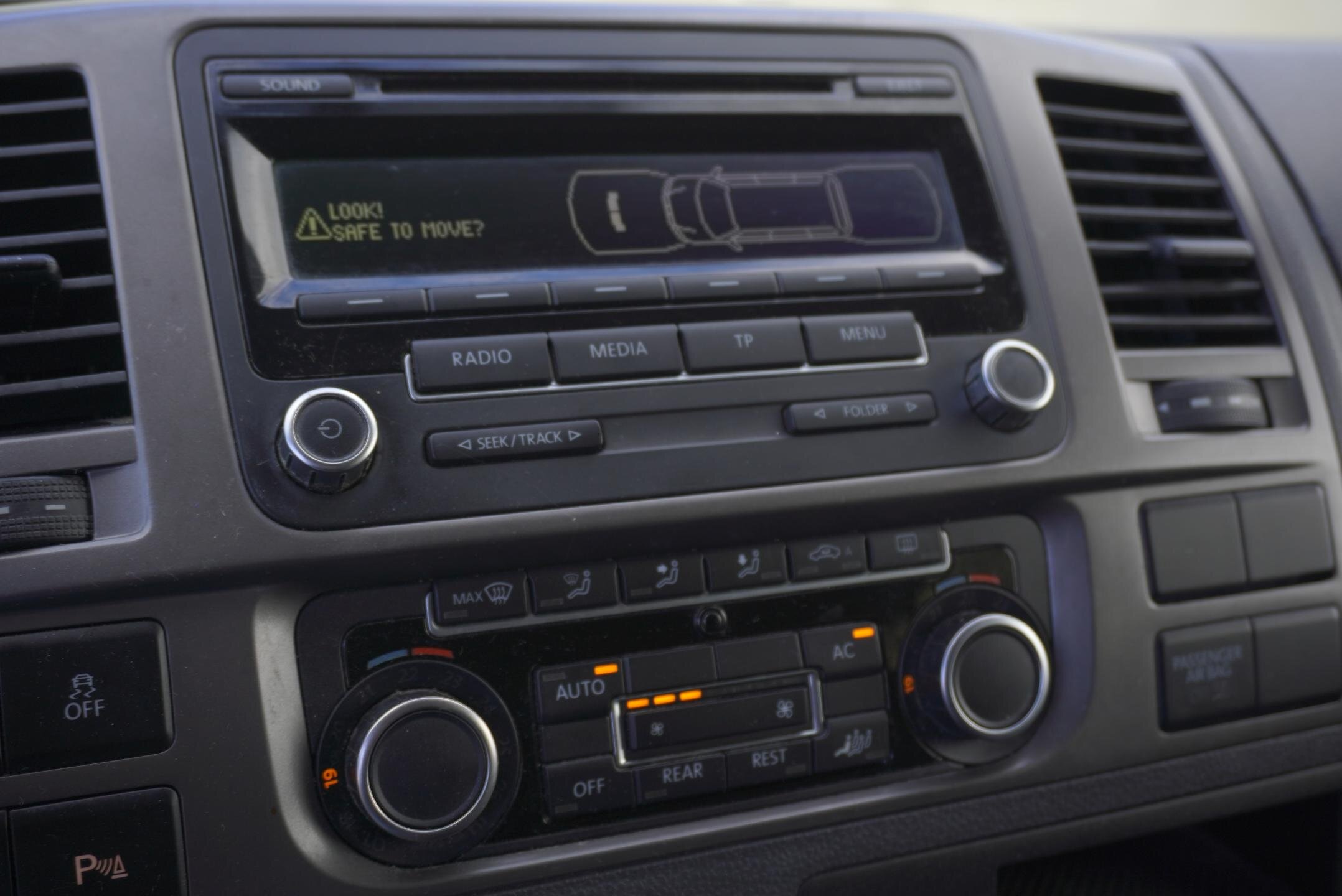 Volkswagen Caravelle