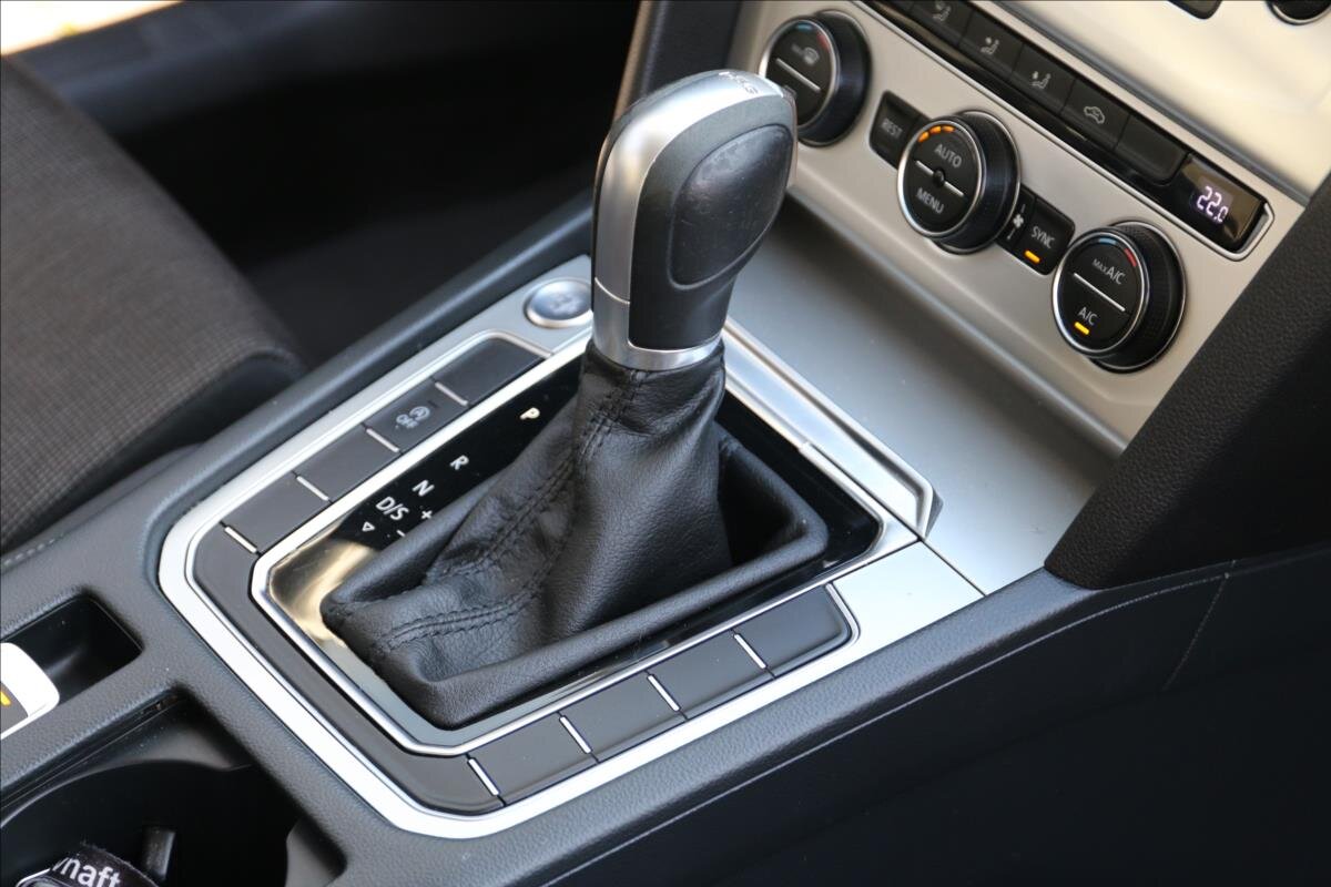 Volkswagen Passat Sedan 2,0 l 110 kw