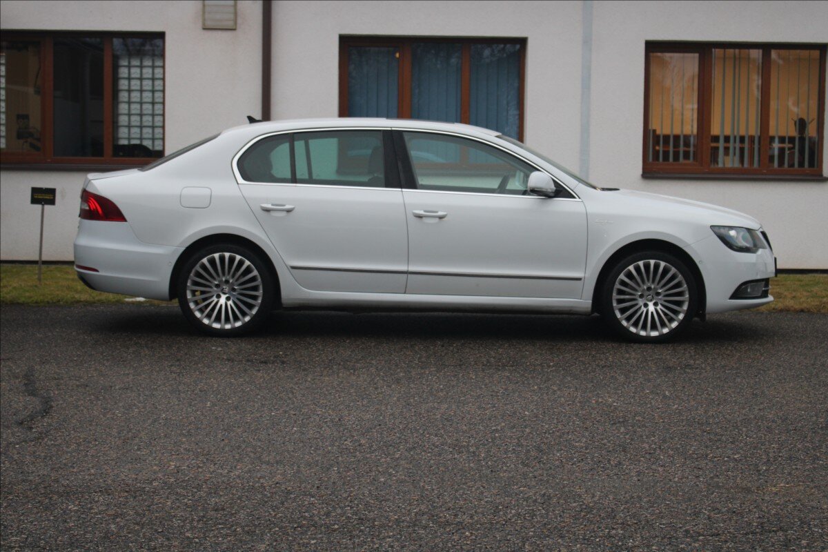 Škoda Superb Sedan 2,0 l 125 kw