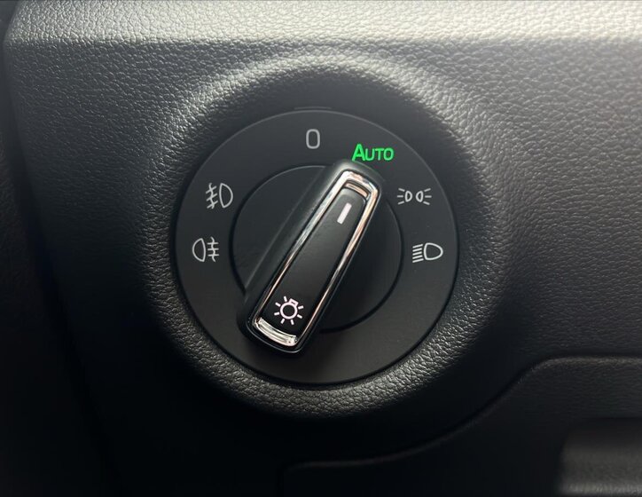 Škoda Scala Hatchback 1,5 l 110 kw