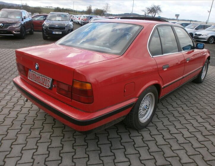 BMW Řada 5 Sedan 2,5 l 105 kw