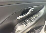 Hyundai i30 24
