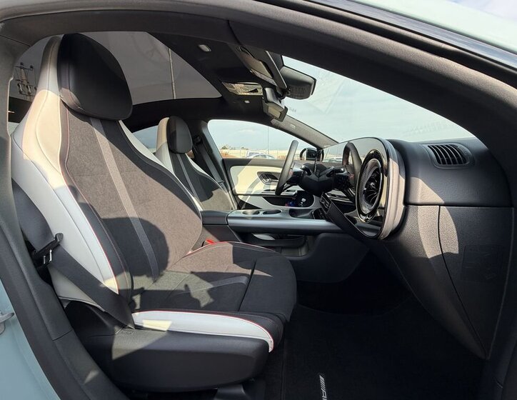 Mercedes-Benz CLA Sedan / Limuzína 1,5 l 120 kw