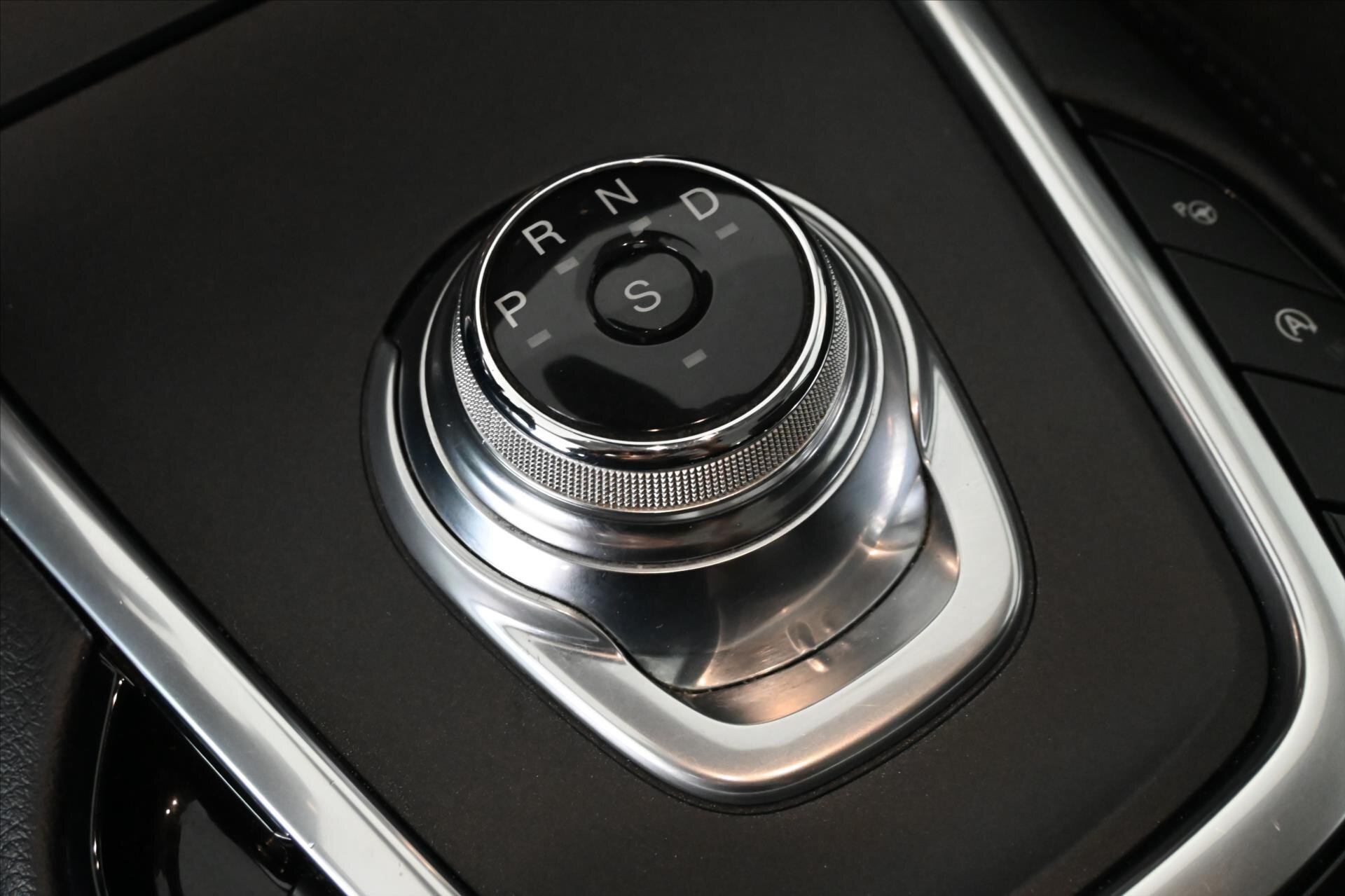 Ford S-MAX MPV 2,0 l 110 kw