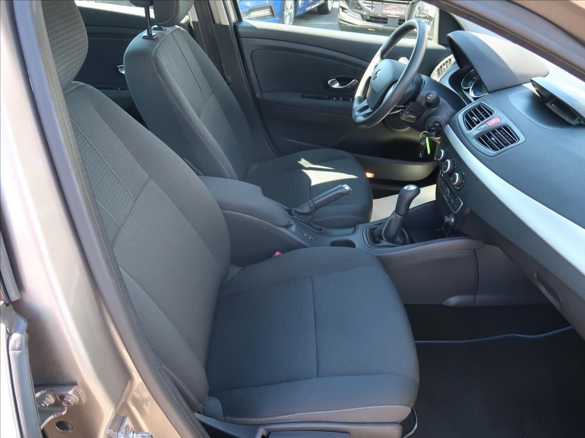 Renault Fluence Sedan / Limuzína 1,6 l 81 kw