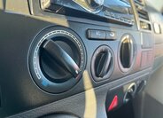 Volkswagen Caravelle 23