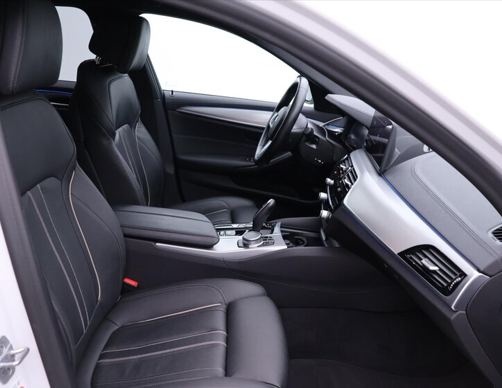 BMW Řada 5 Sedan 2,0 l 135 kw