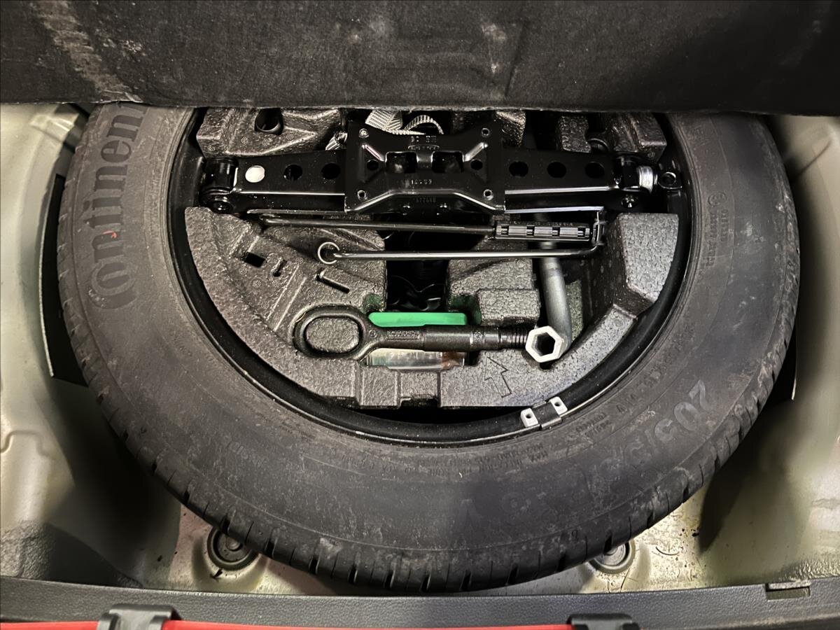 Škoda Superb Liftback 2,0 l 140 kw