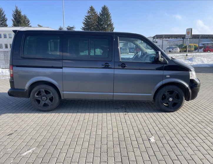 Volkswagen Multivan Kombi 2,5 l 128 kw