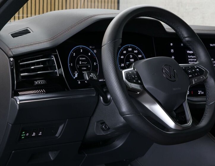 Volkswagen Touareg SUV / Terénní 3,0 l 210 kw