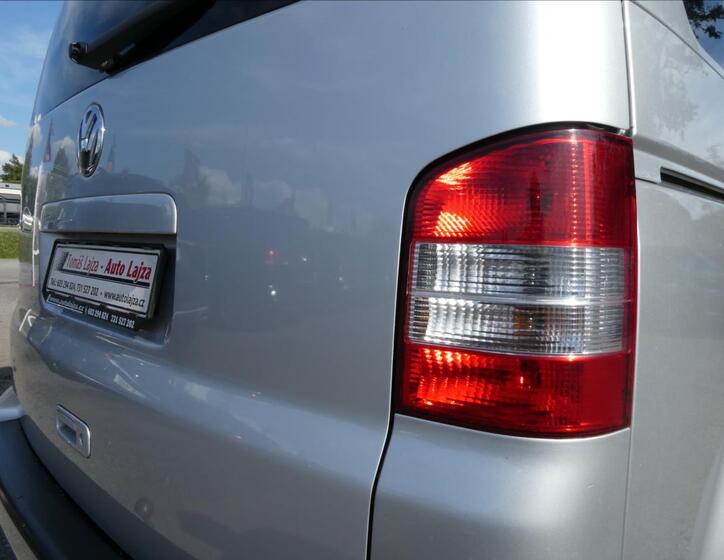 Volkswagen Caravelle 10