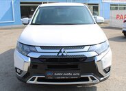 Mitsubishi Outlander SUV / Terénní 2,0 l 110 kw