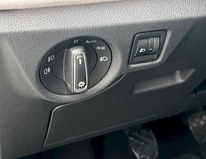 Škoda Scala Hatchback 1,0 l 85 kw