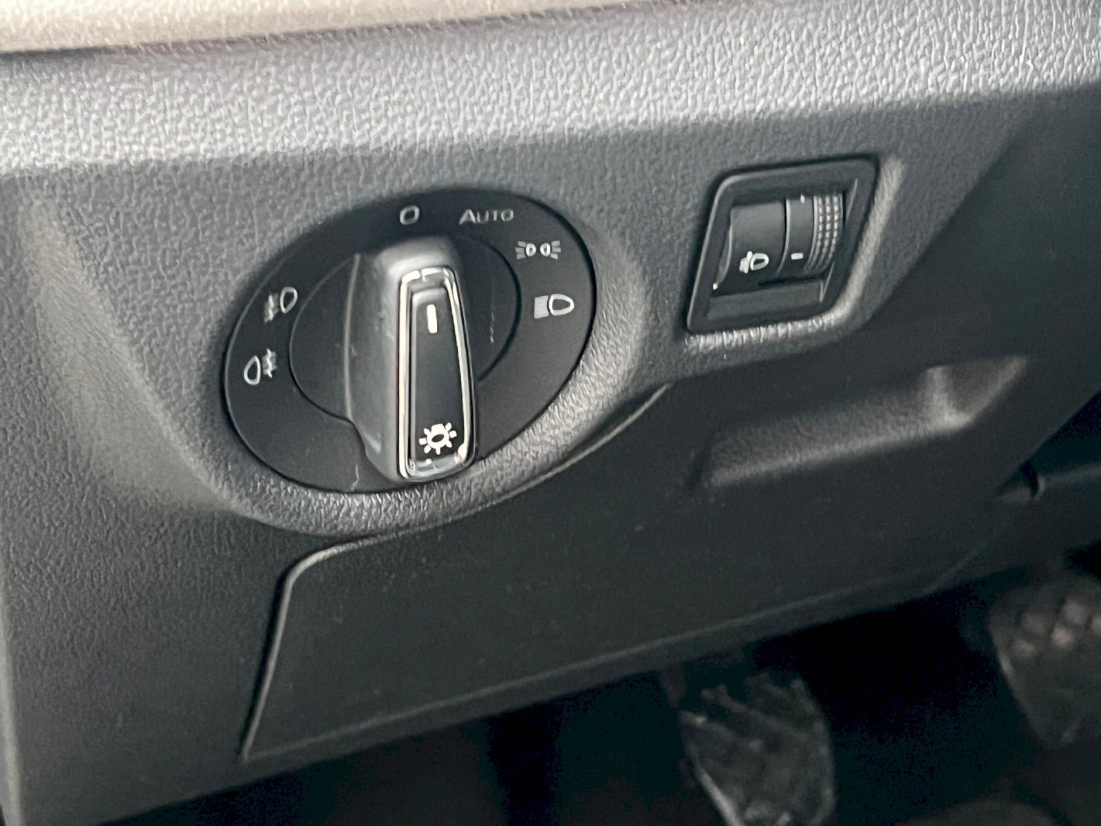 Škoda Scala Hatchback 1,0 l 85 kw