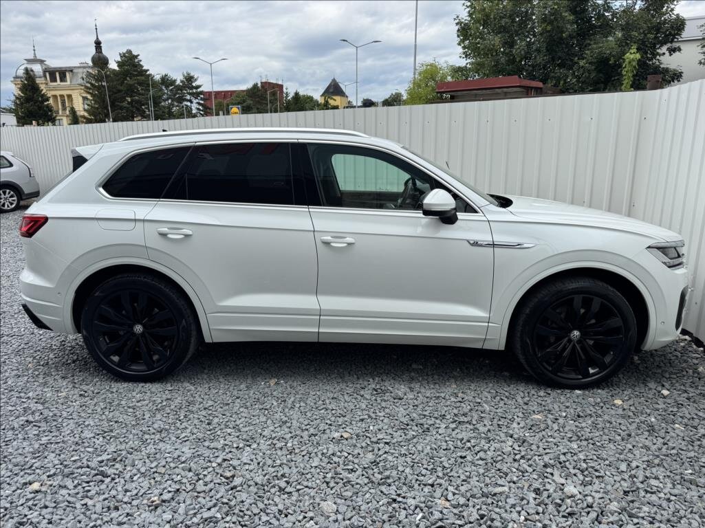 Volkswagen Touareg Kombi 3,0 l 210 kw