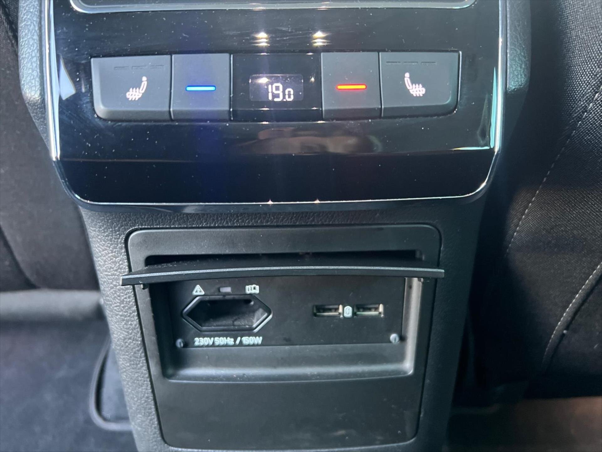 Škoda Superb Kombi 1,5 l 110 kw