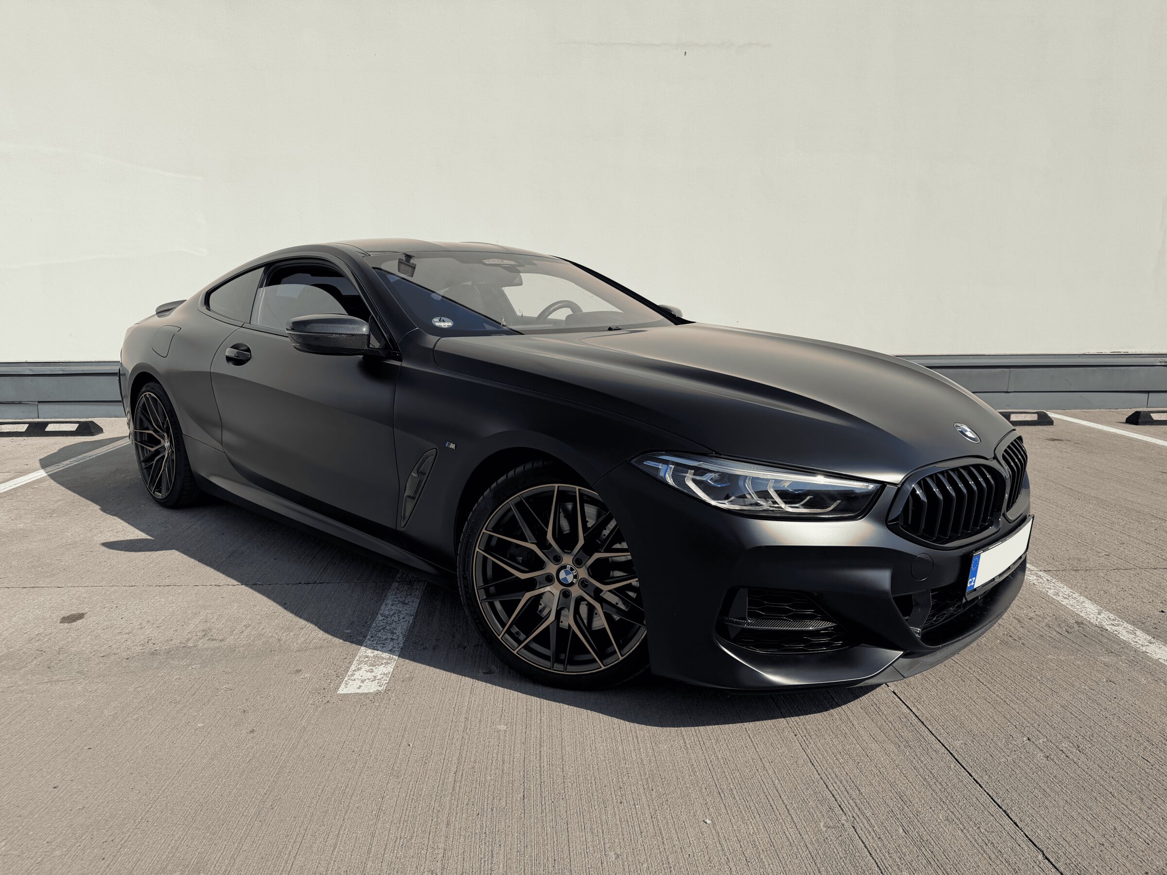 BMW M8 Kupé 4,4 l 390 kw