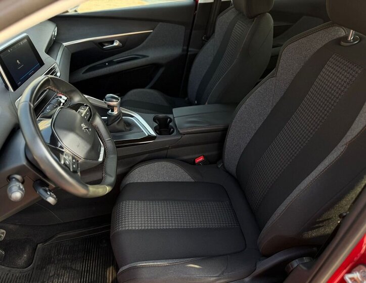 Peugeot 3008 SUV / Terénní 1,2 l 96 kw