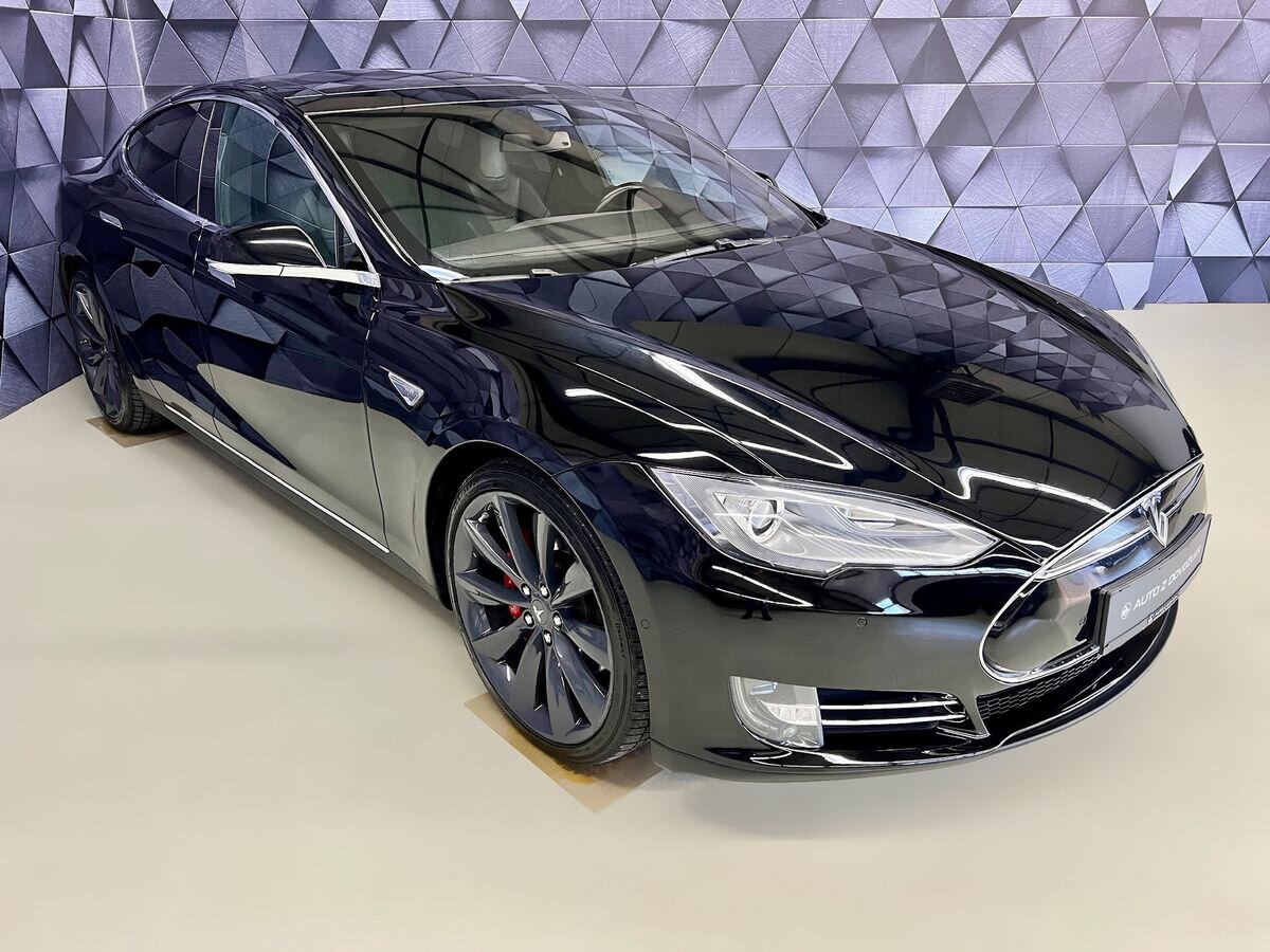 Tesla Model S Liftback 0,0 515 kw