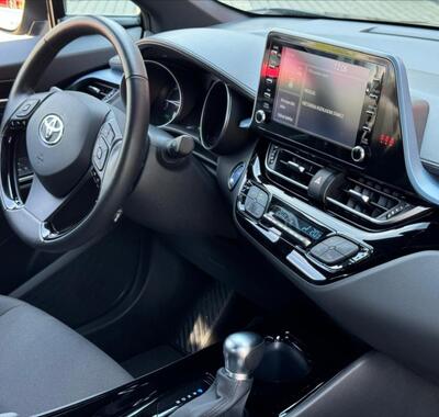 Toyota C-HR 7