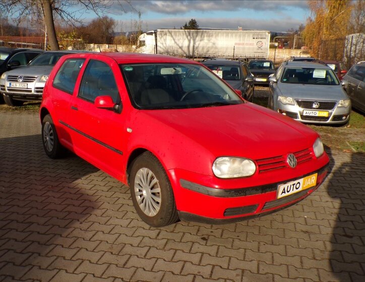 Volkswagen Golf 1