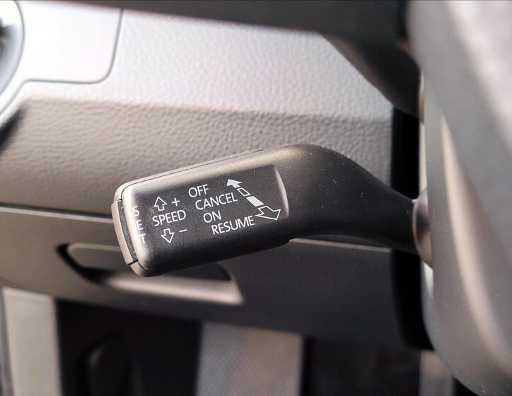 Volkswagen Passat Kombi 1,4 l 90 kw