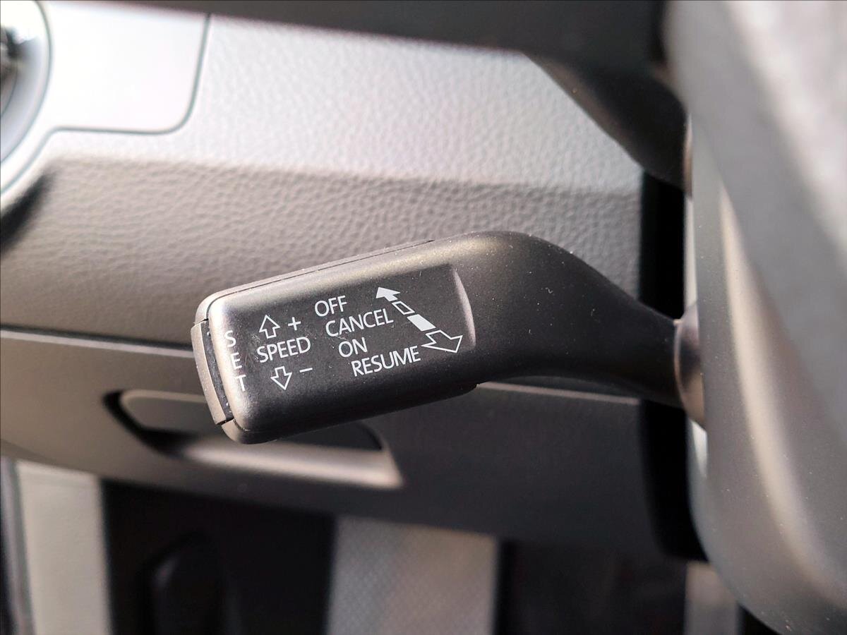 Volkswagen Passat Kombi 1,4 l 90 kw