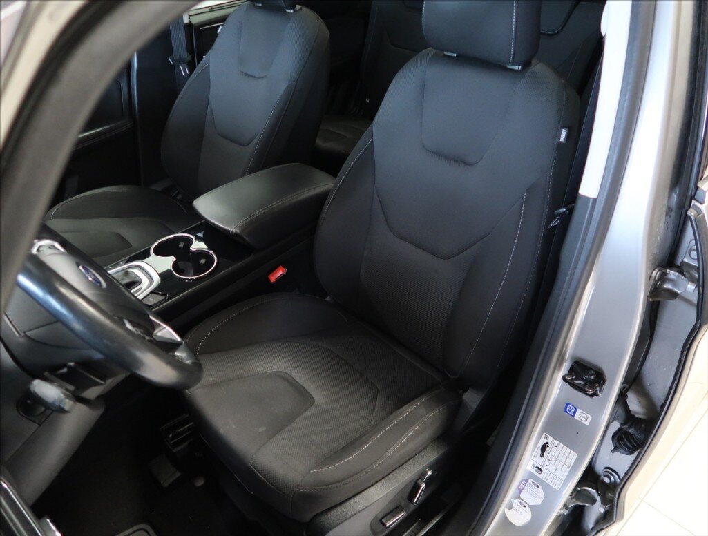 Ford S-MAX MPV 2,0 l 132 kw