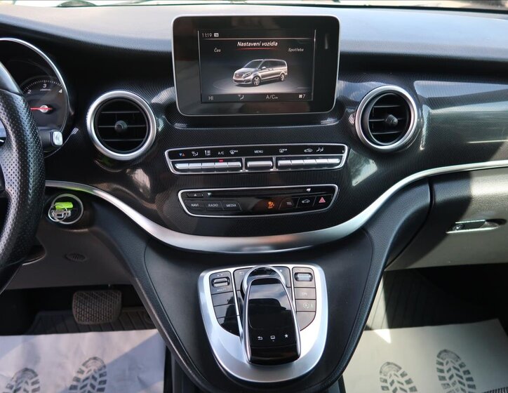 Mercedes-Benz Vito 14