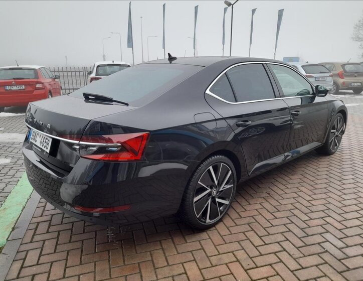 Škoda Superb Liftback 2,0 l 110 kw