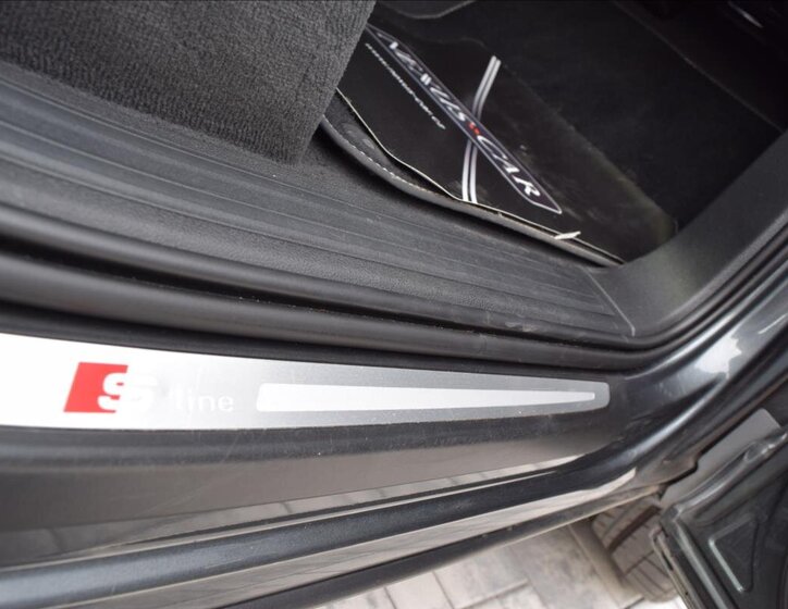 Audi Q7 SUV / Terénní 3,0 l 180 kw