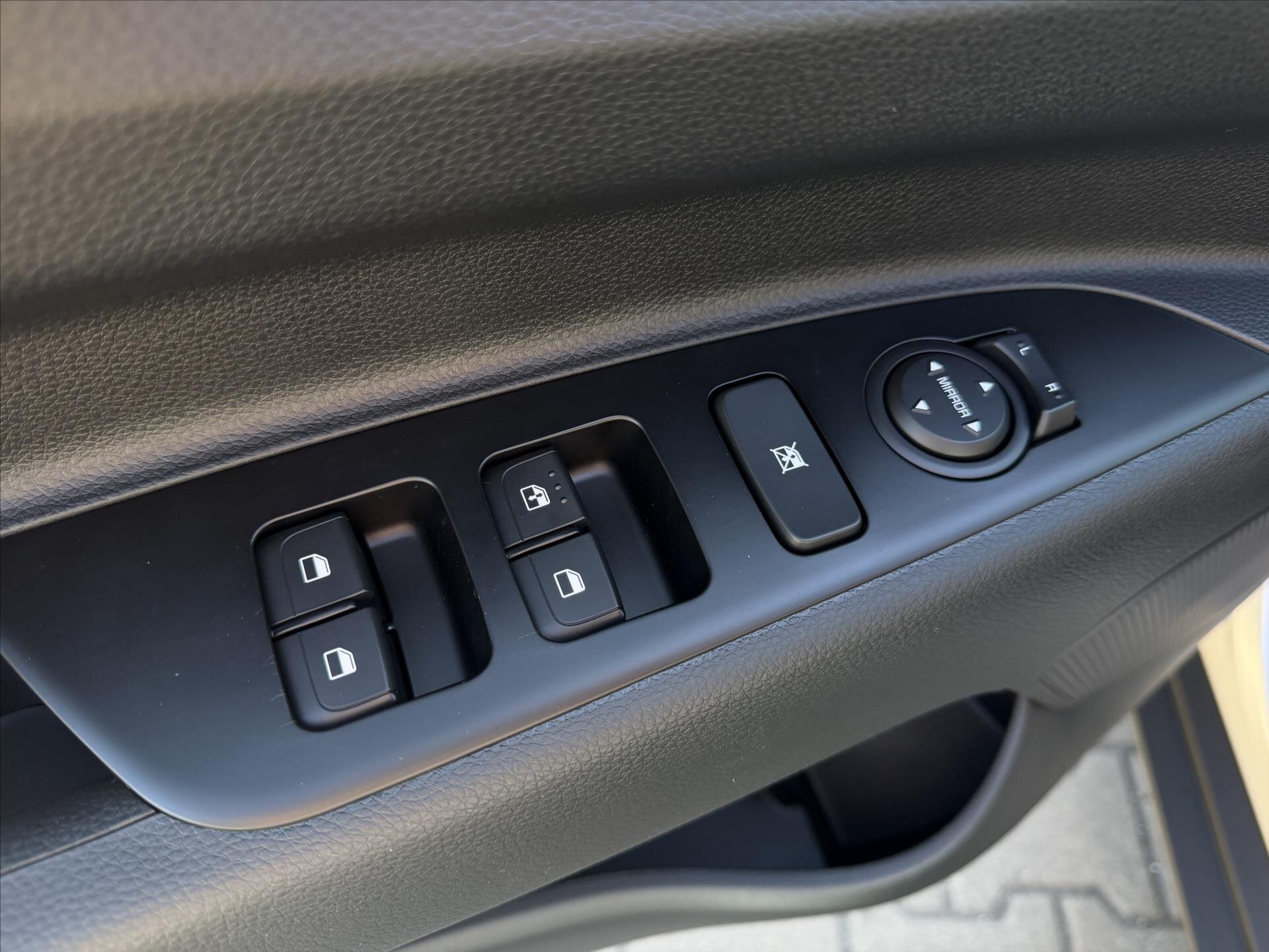 KIA Stonic SUV / Terénní 998,0 74 kw