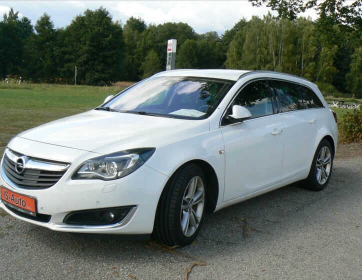 Opel Insignia 1