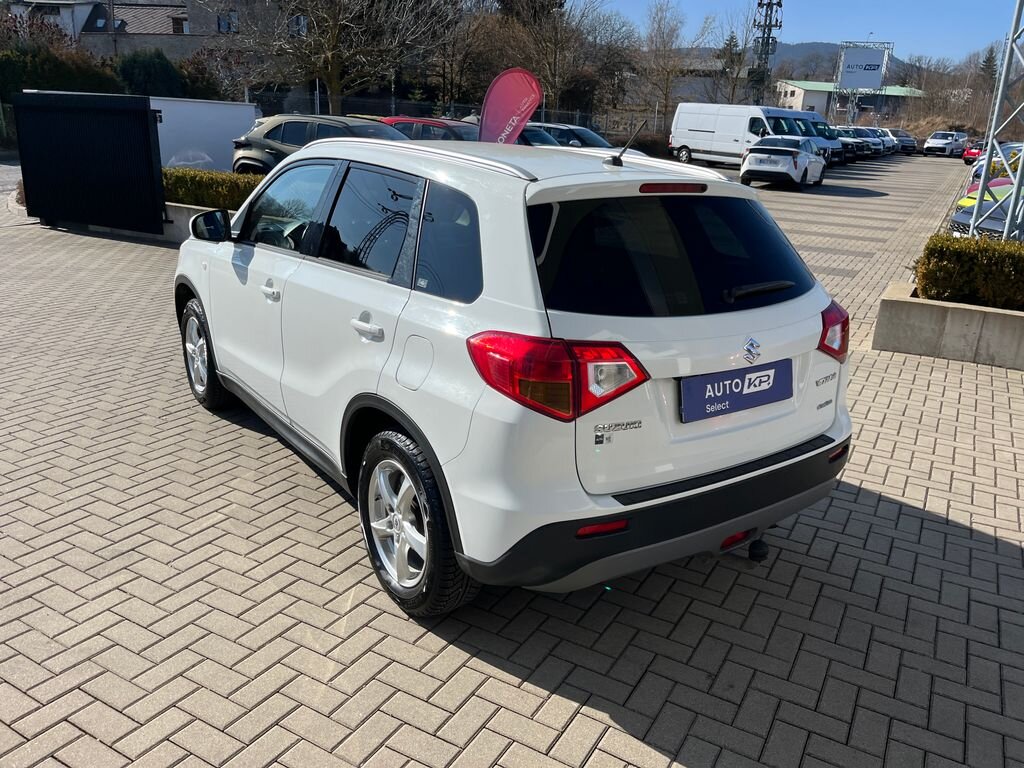 Suzuki Vitara SUV / Terénní 1,6 l 88 kw