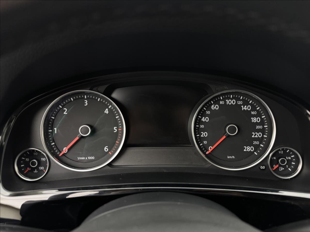 Volkswagen Touareg SUV / Terénní 3,0 l 193 kw