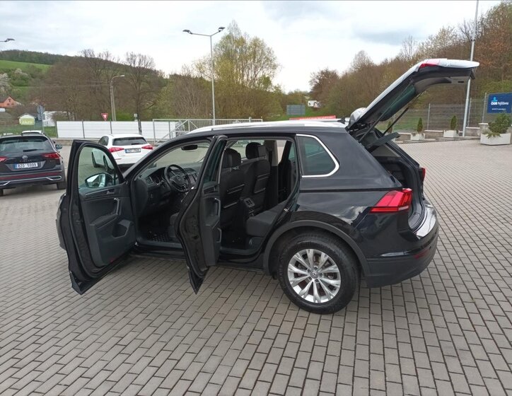 Volkswagen Tiguan SUV / Terénní 2,0 l 110 kw